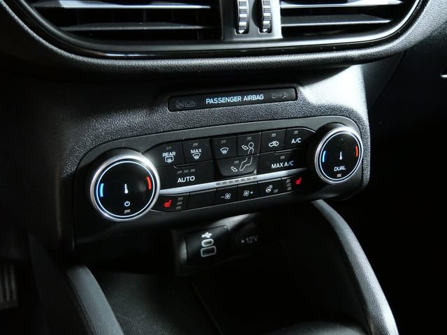 Certified 2025 Ford Escape ST-Line Select AWD/4WD image 17
