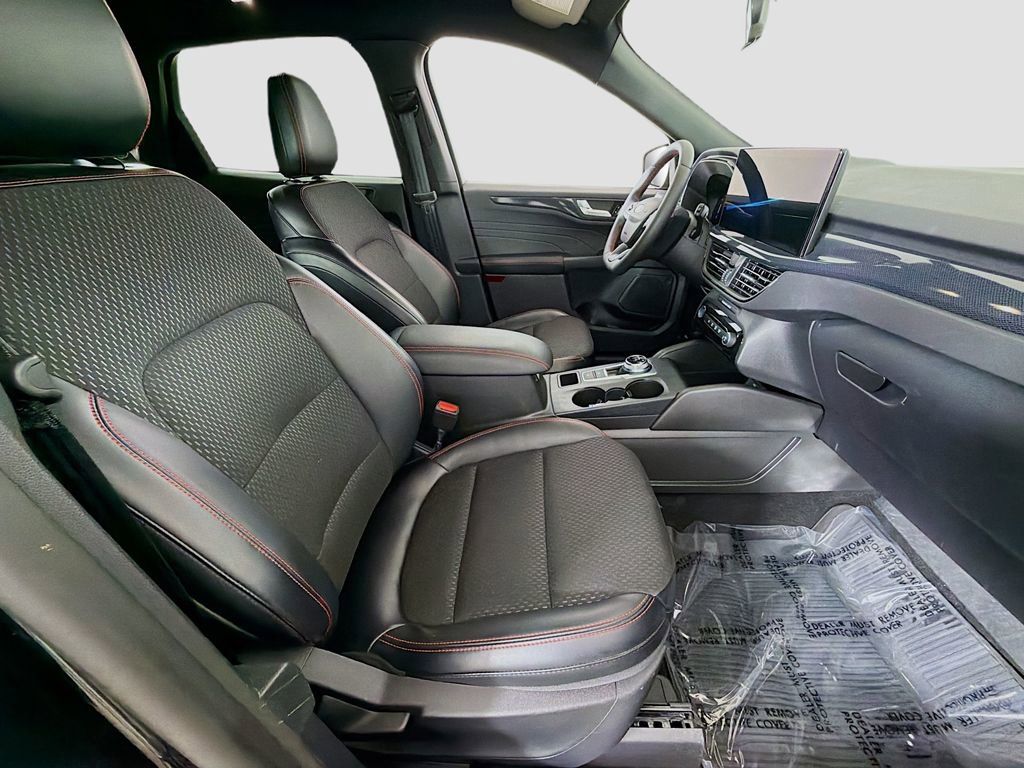 Certified 2025 Ford Escape ST-Line w/ Equipment Group 301A FWD image 21