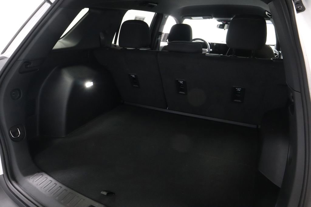 Used 2026 Chevrolet Equinox LT image 17