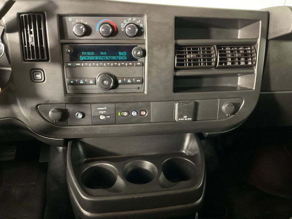 Used 2021 GMC Savana 2500 Extended image 17