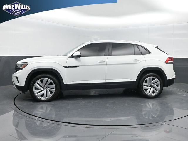 Used 2023 Volkswagen Atlas Cross Sport SE w/ Panoramic Sunroof Package FWD image 4
