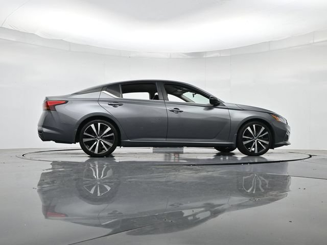 Used 2022 Nissan Altima 2.5 SR FWD image 32