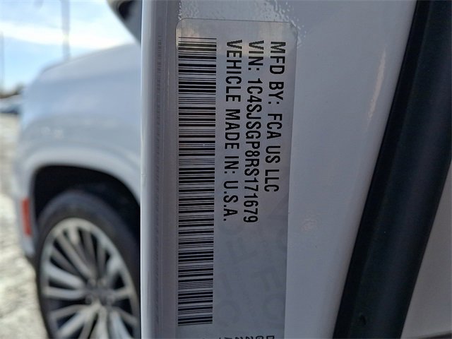 Used 2024 Jeep Grand Wagoneer L Series III image 28