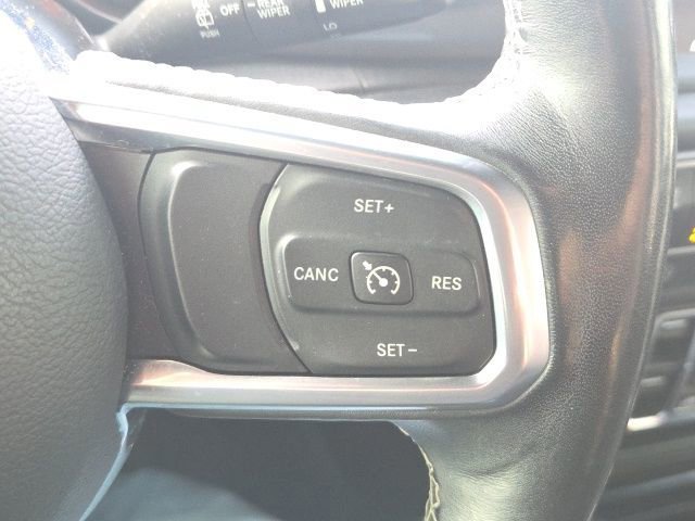 Used 2020 Jeep Wrangler Unlimited Sahara image 38