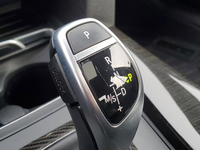 Used 2018 BMW 330i xDrive Sedan w/ Convenience Package image 22