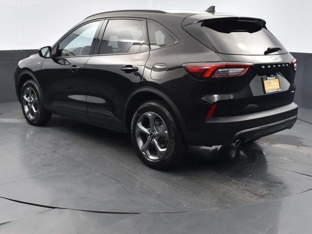 Certified 2025 Ford Escape ST-Line image 4