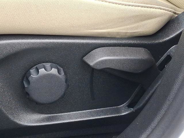 Certified 2022 Ford Edge SE image 25