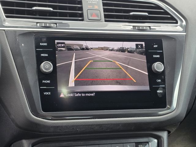 Used 2021 Volkswagen Tiguan SE R-Line image 11
