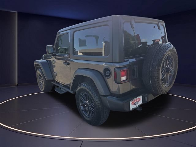 Used 2024 Jeep Wrangler Sport AWD/4WD image 6