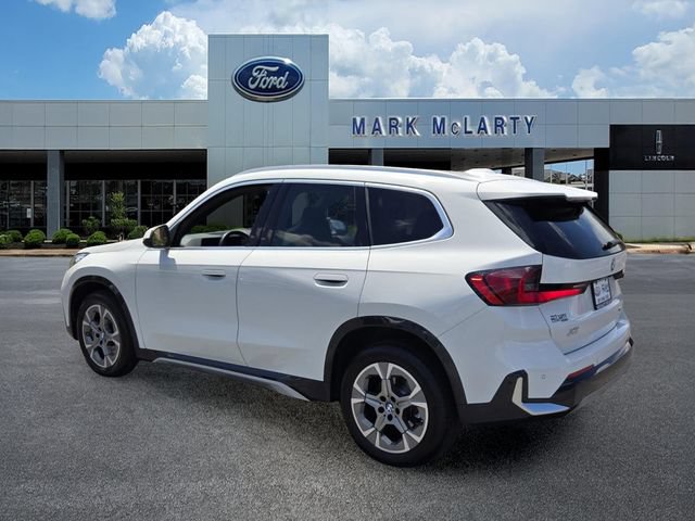 Used 2025 BMW X1 xDrive28i AWD/4WD image 3
