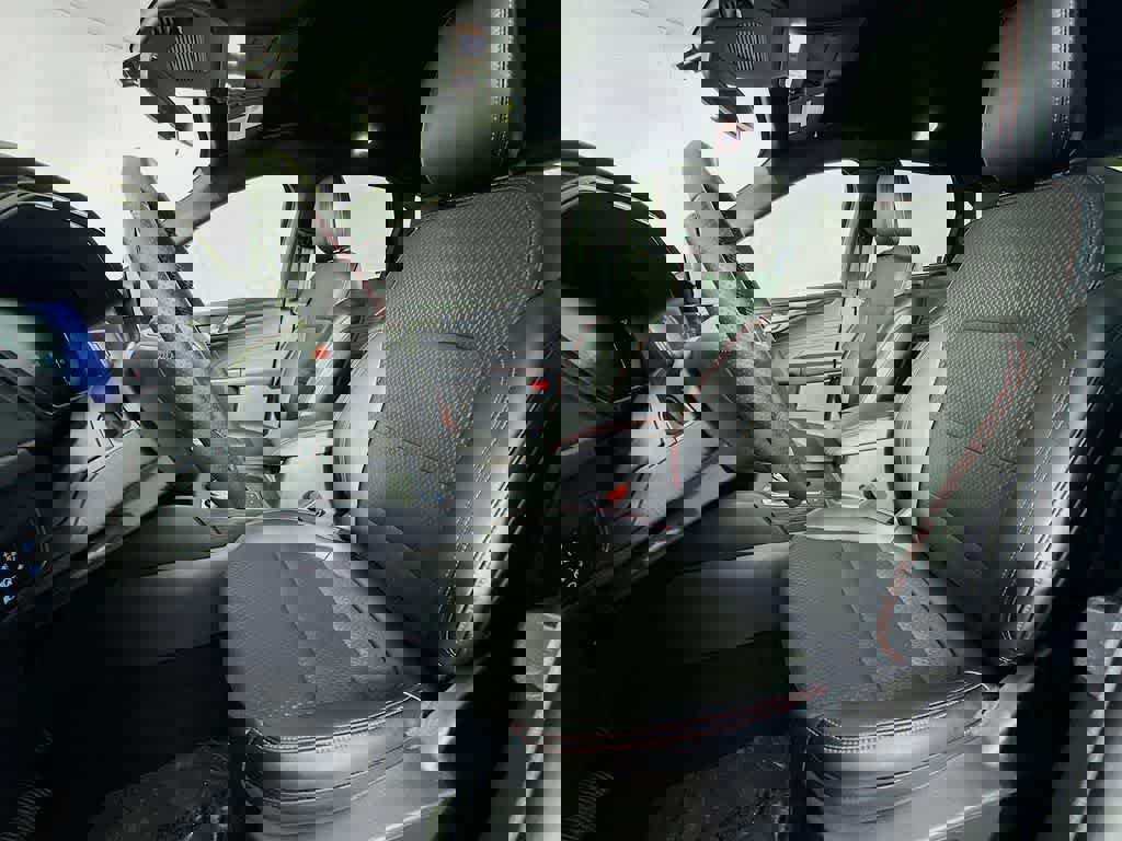 Certified 2025 Ford Escape ST-Line image 15