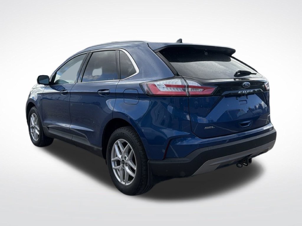 Certified 2024 Ford Edge SEL w/ Convenience Package AWD/4WD image 3