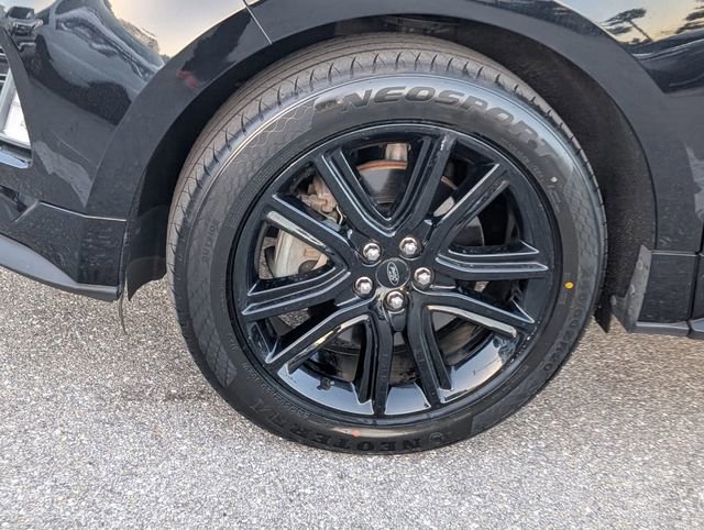 Certified 2020 Ford Edge ST-Line w/ Class II Trailer Tow Package image 7