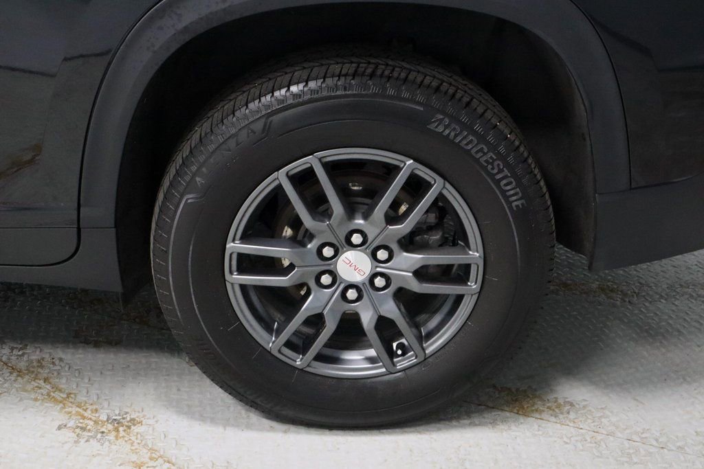 Used 2025 GMC Acadia Elevation image 21