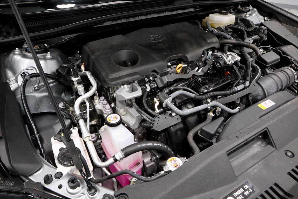 Used 2025 Toyota Camry SE AWD/4WD image 17