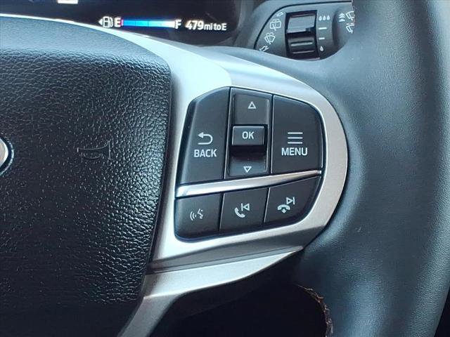 Certified 2025 Ford Explorer Active image 9