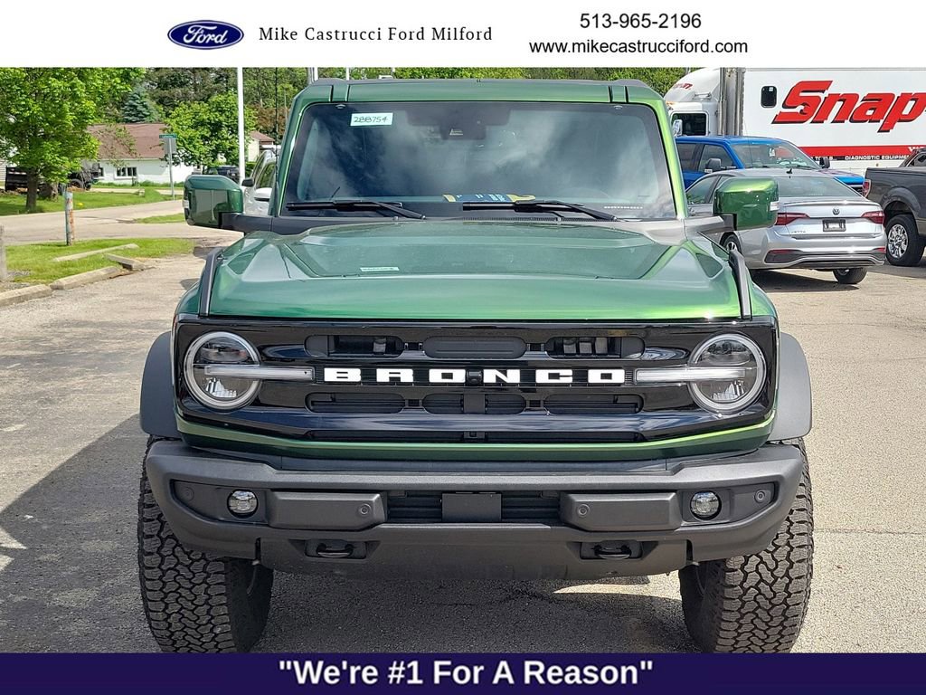 Certified 2025 Ford Bronco Outer Banks w/ Sasquatch Package AWD/4WD image 8