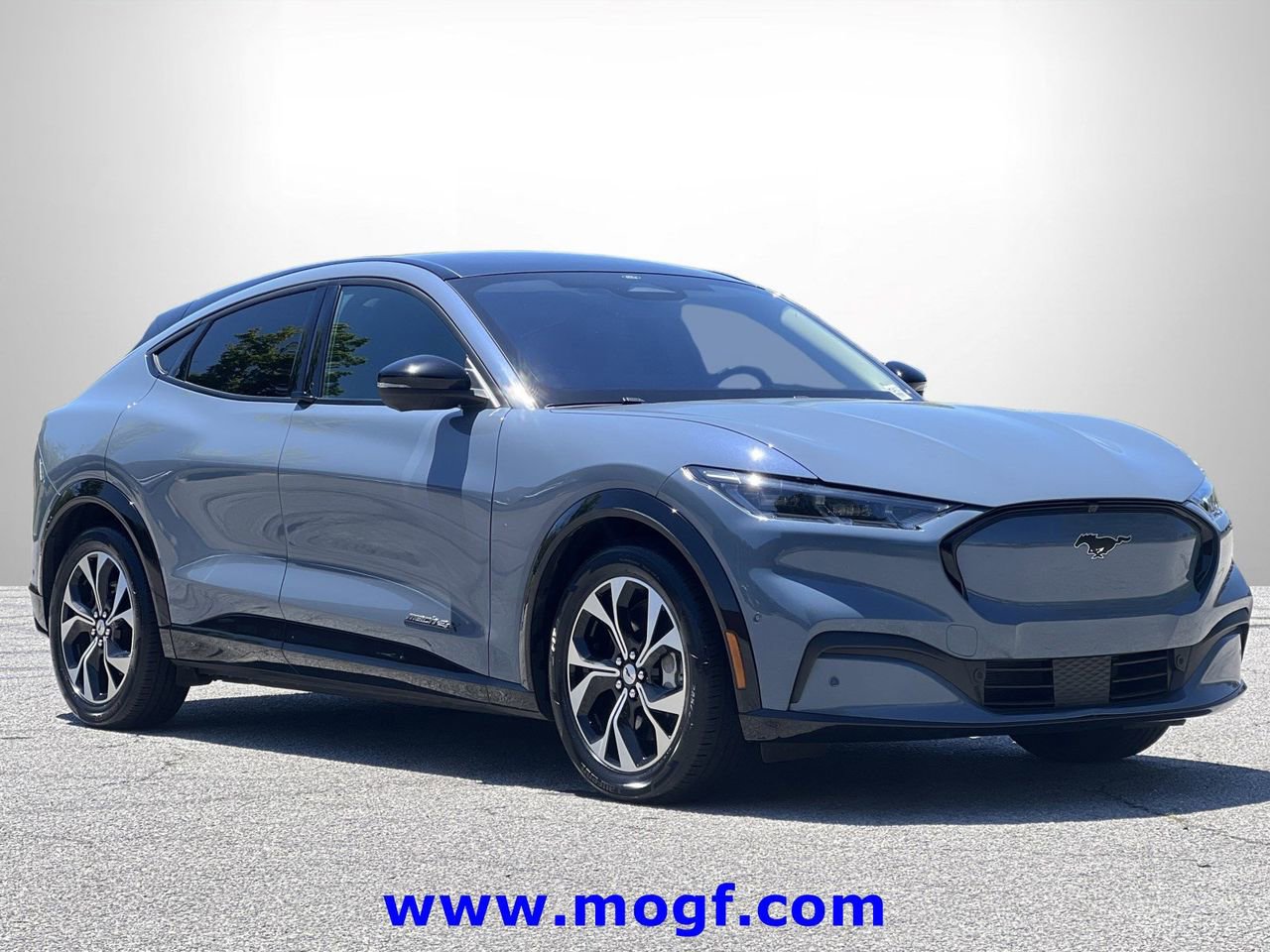 Certified 2023 Ford Mustang Mach-E Premium AWD/4WD image 4