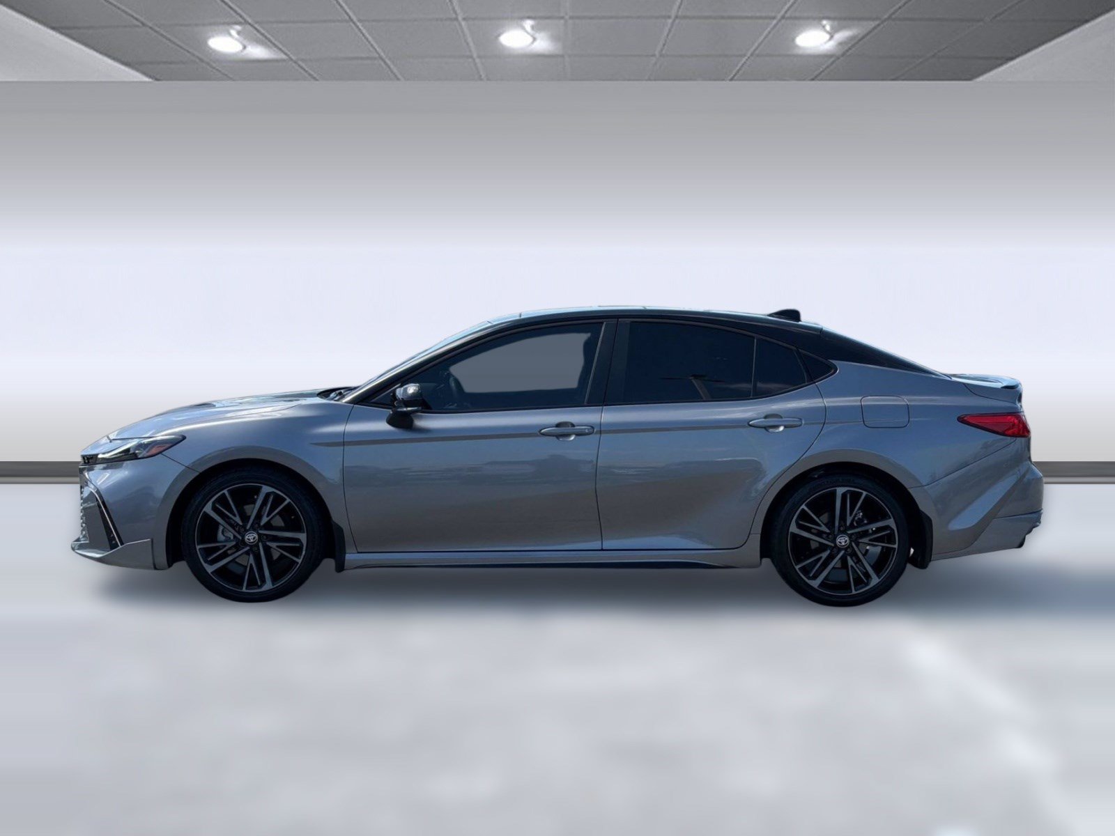 Used 2026 Toyota Camry XSE w/ Premium Package FWD image 2