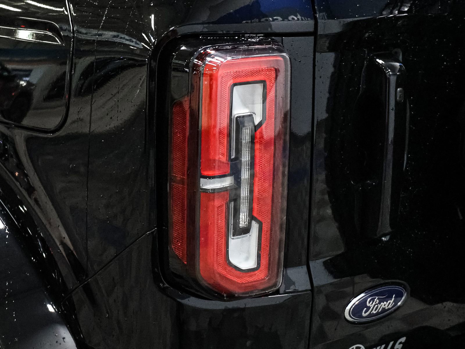 Certified 2024 Ford Bronco Outer Banks image 15