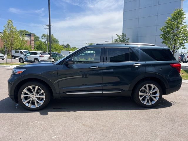 Certified 2022 Ford Explorer Platinum w/ Equipment Group 601A AWD/4WD image 8