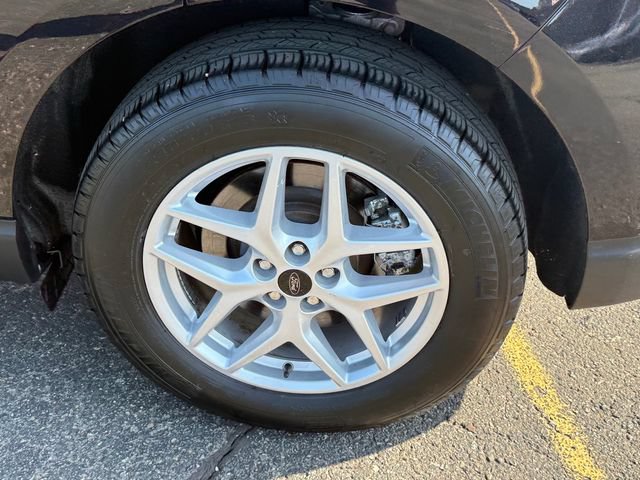 Certified 2024 Ford Edge SEL w/ Convenience Package AWD/4WD image 5