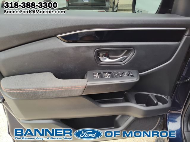 Used 2025 Honda Pilot Sport image 15