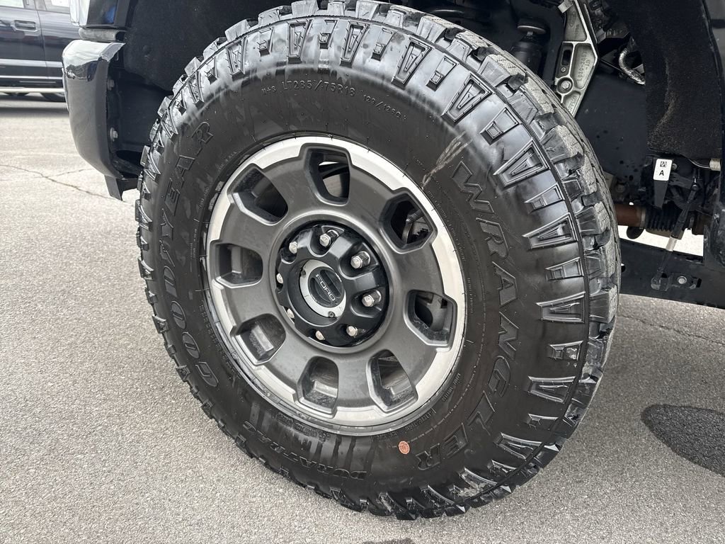 Certified 2024 Ford F350 Platinum w/ Tremor Off-Road Package AWD/4WD image 8