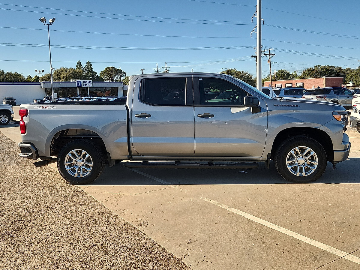Used 2025 Chevrolet Silverado 1500 Custom w/ Turbomax Blackout Package AWD/4WD image 5