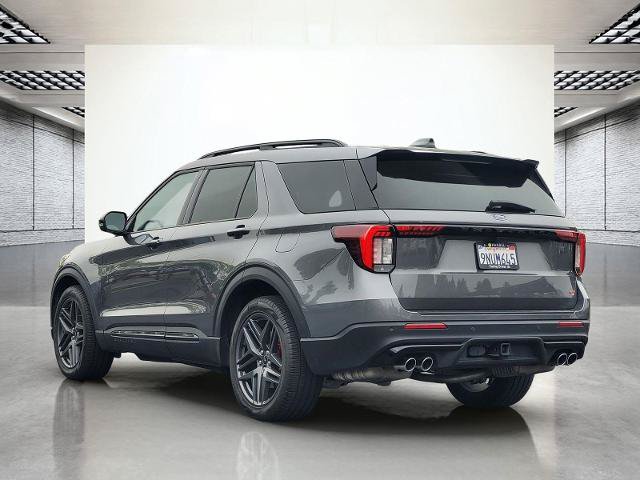 Certified 2025 Ford Explorer ST AWD/4WD image 8