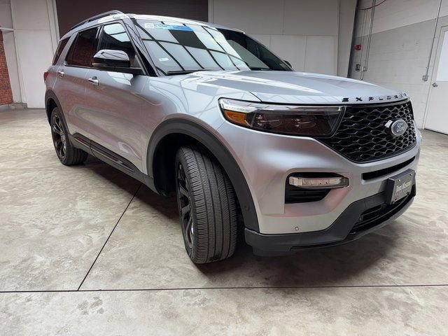 Certified 2022 Ford Explorer ST w/ Equipment Group 401A image 5