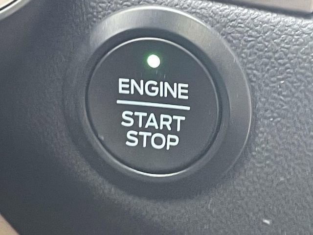 Certified 2020 Ford Escape Titanium image 21