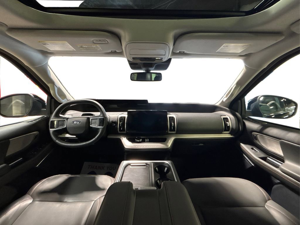 Certified 2025 Ford Expedition Active AWD/4WD image 32