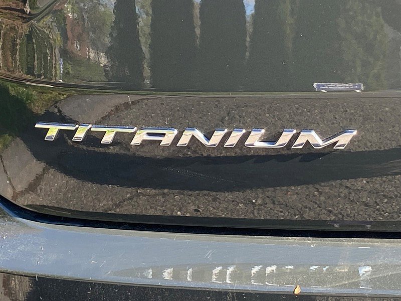 Certified 2023 Ford Edge Titanium AWD/4WD image 11