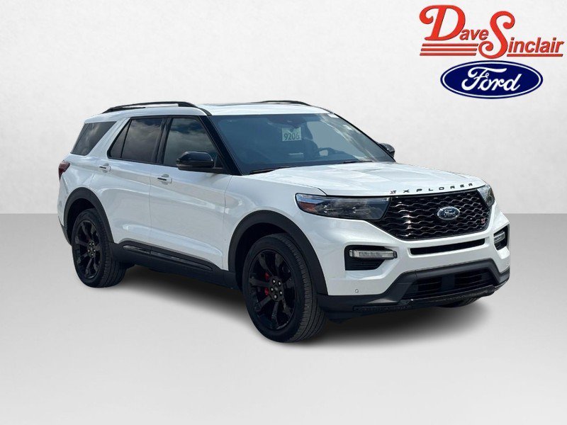 Certified 2024 Ford Explorer ST w/ Equipment Group 401A AWD/4WD image 4