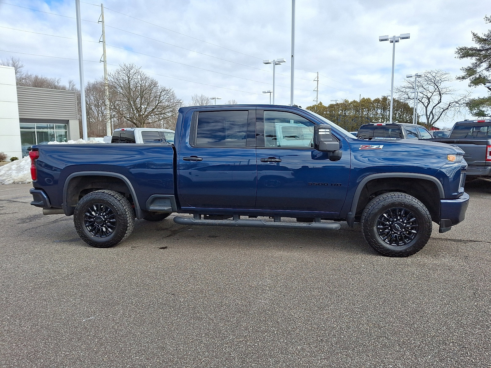 Used 2022 Chevrolet Silverado 3500 LTZ w/ LTZ Plus Package image 9