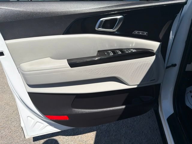 Used 2024 Kia Carnival SX Prestige FWD image 12