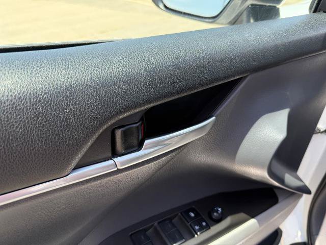 Used 2024 Toyota Camry LE FWD image 11