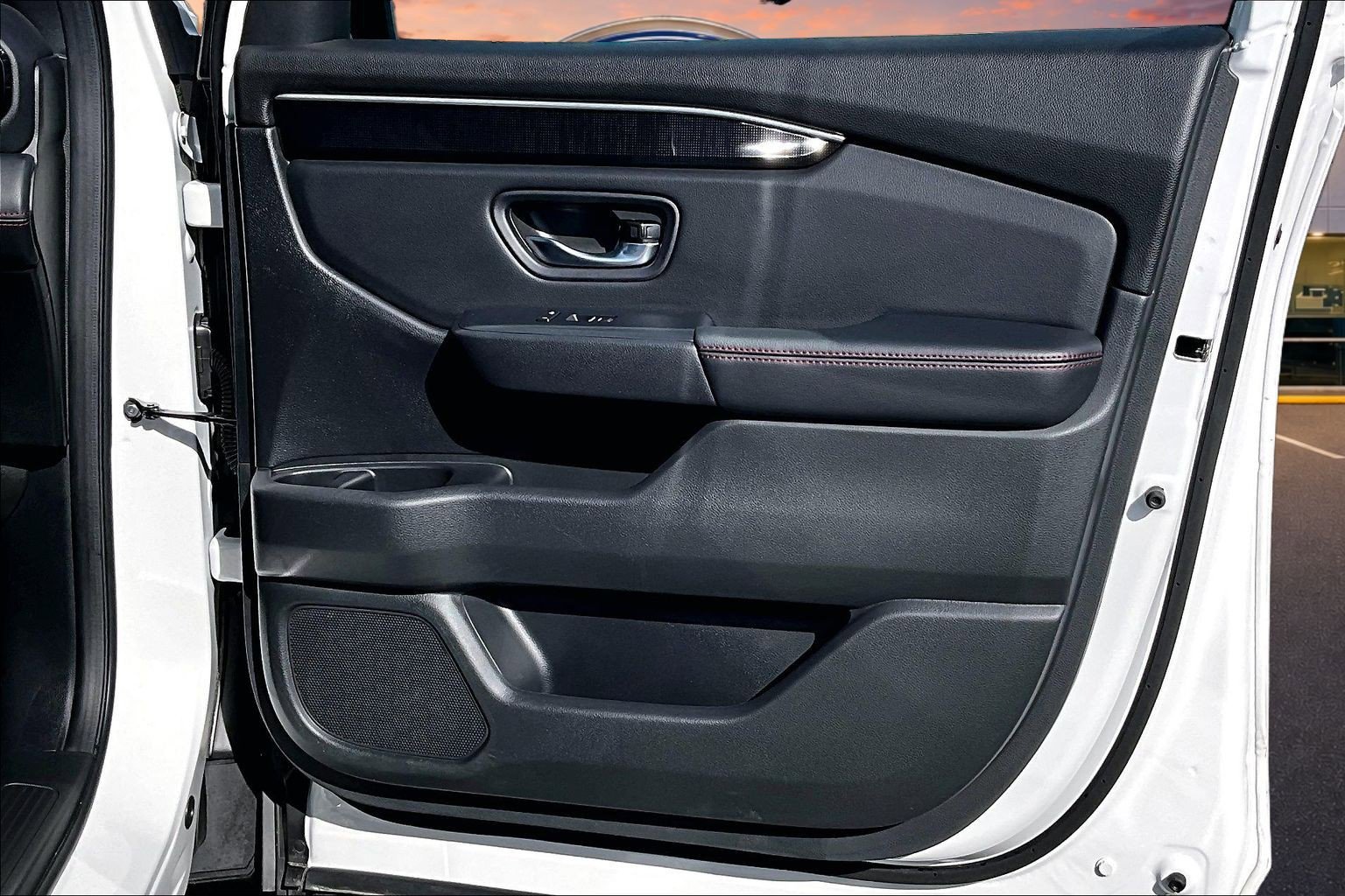 Used 2025 Honda Pilot Black Edition image 24