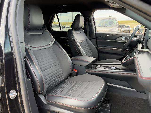 Certified 2025 Ford Explorer ST-Line RWD image 30