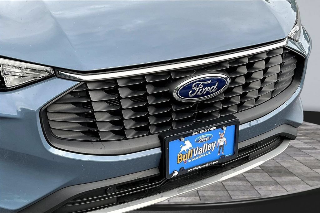Certified 2025 Ford Escape Active w/ Cold Weather Package FWD image 33