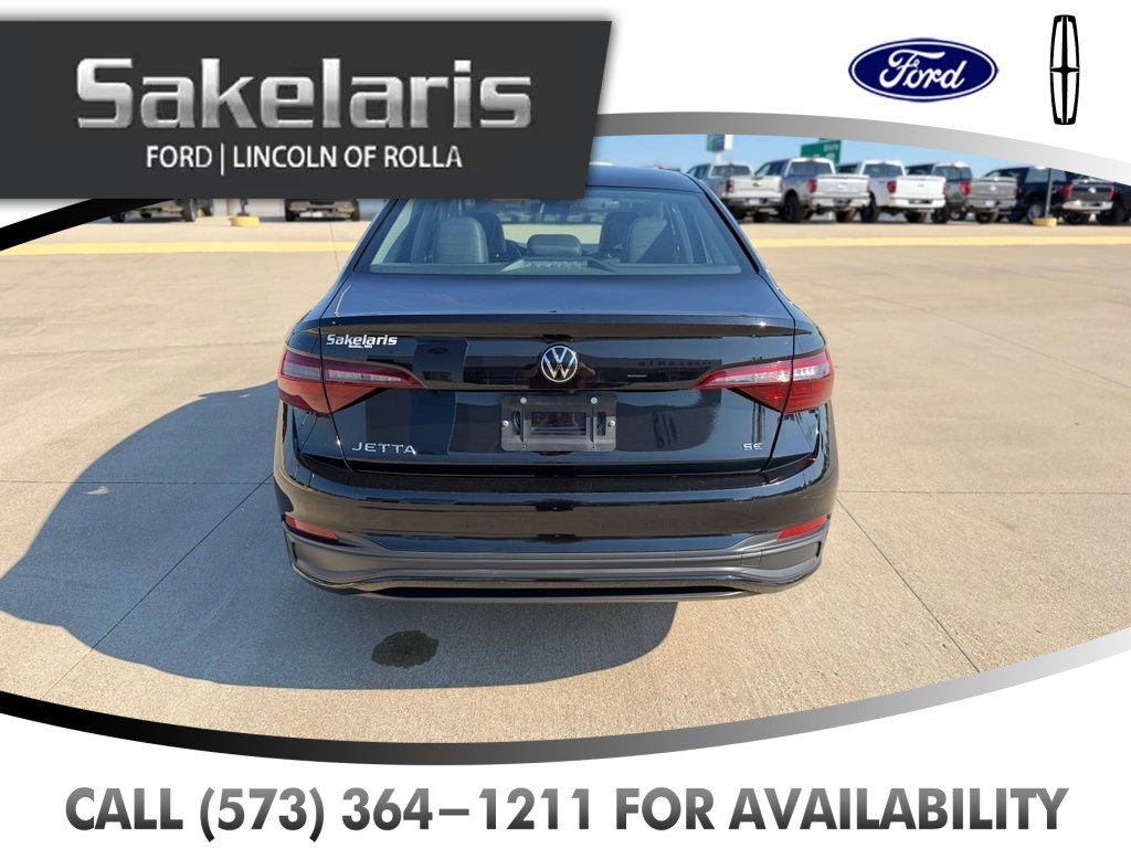 Used 2024 Volkswagen Jetta SE FWD image 6