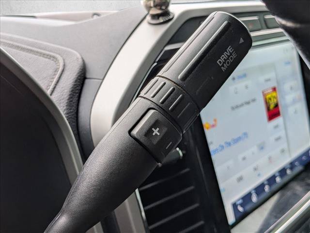 Certified 2022 Ford F350 Lariat AWD/4WD image 12