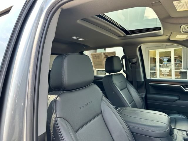 Used 2025 GMC Sierra 1500 Denali w/ Denali Reserve Package AWD/4WD image 54