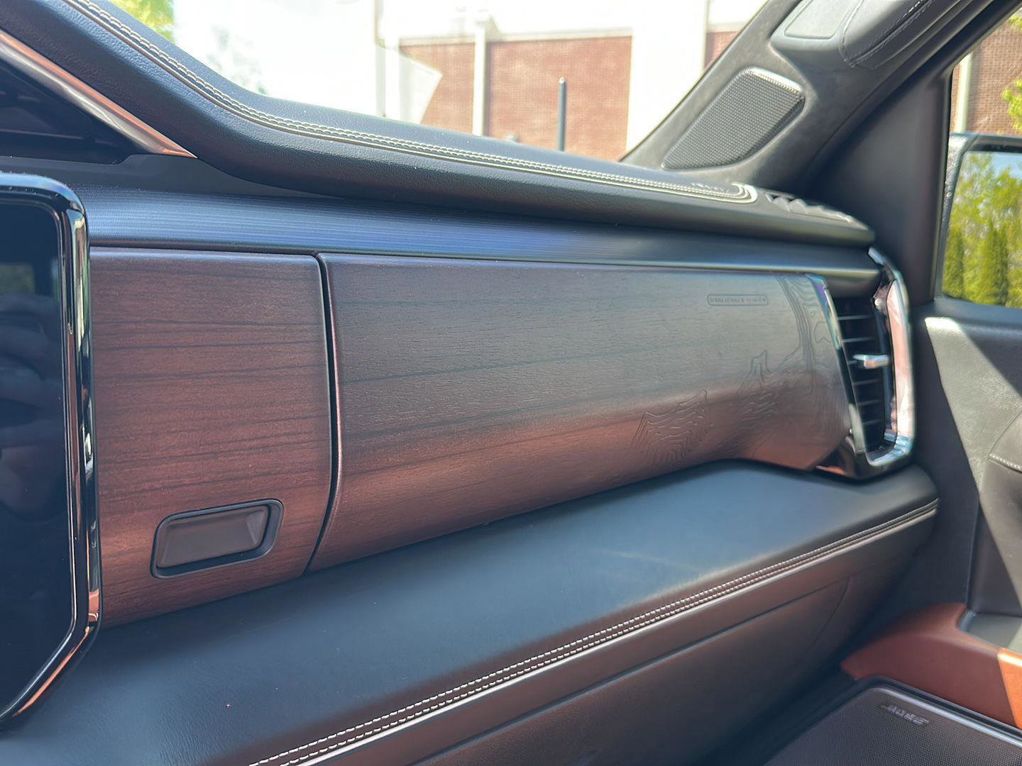 Used 2023 GMC Sierra 1500 Denali Ultimate image 27