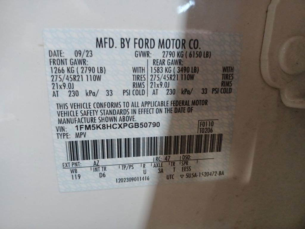 Certified 2023 Ford Explorer Platinum w/ Technology Package image 28