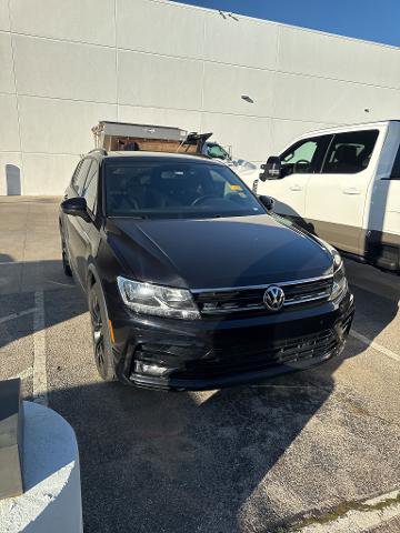 Used 2020 Volkswagen Tiguan SE R-Line image 4