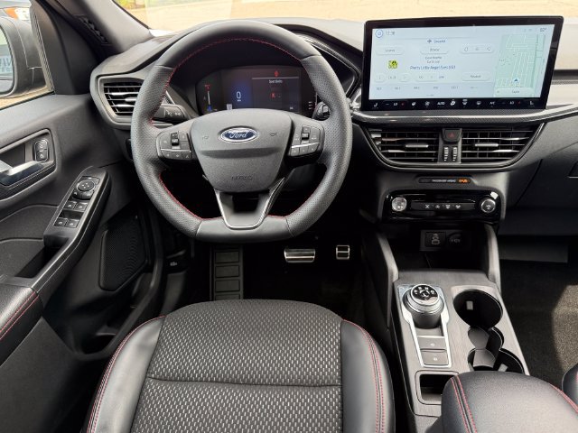Certified 2024 Ford Escape ST-Line w/ Tech Pack #1 AWD/4WD image 9