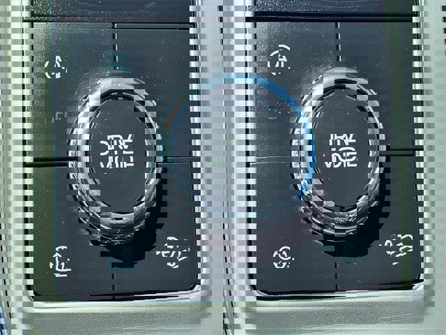 Certified 2024 Ford Explorer XLT w/ Equipment Group 202A image 20