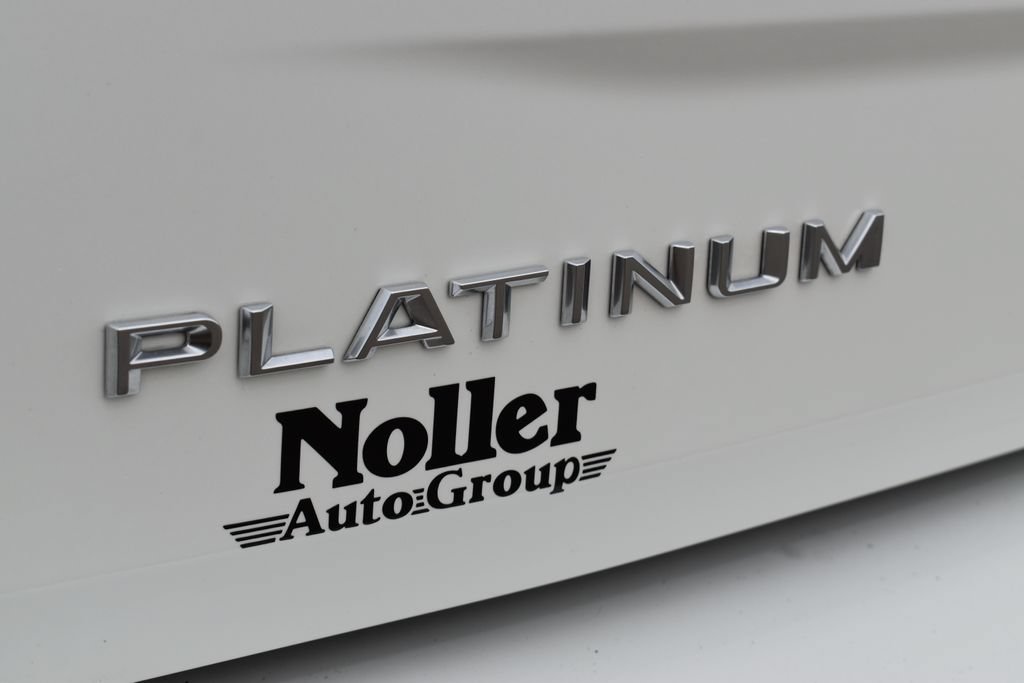 Certified 2025 Ford Expedition Max Platinum w/ Driver's Package AWD/4WD image 12